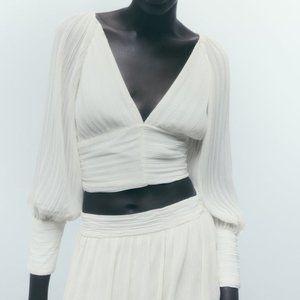 NWT ECRU BEIGE BLOUSE PLEATED TOP